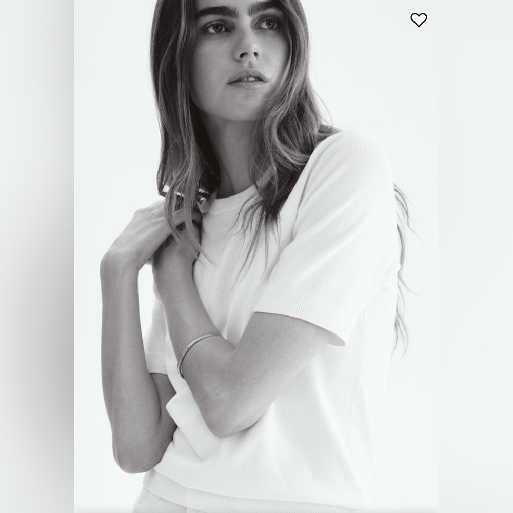 FINE-KNIT TOP